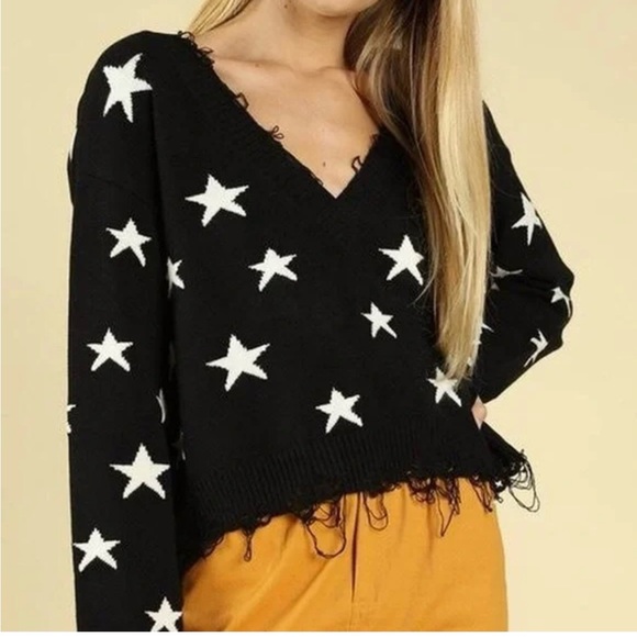 Wild Honey distressed star sweater size Medium - Picture 1 of 6